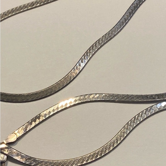 Vintage Sterling Silver Wide Herringbone 30 inch Necklace - Picture 5 of 12